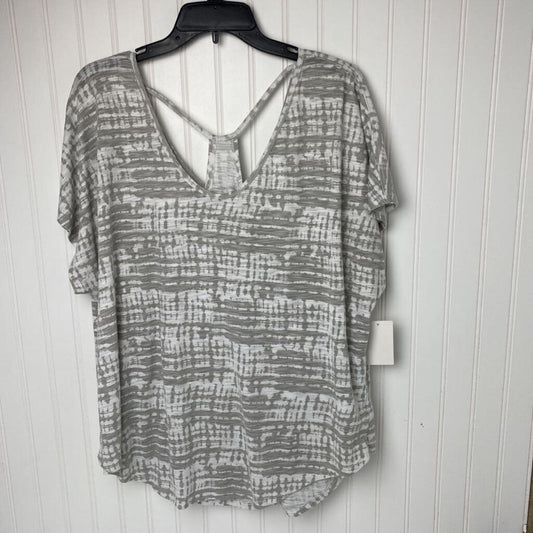 SHORT SLEEVED TEE