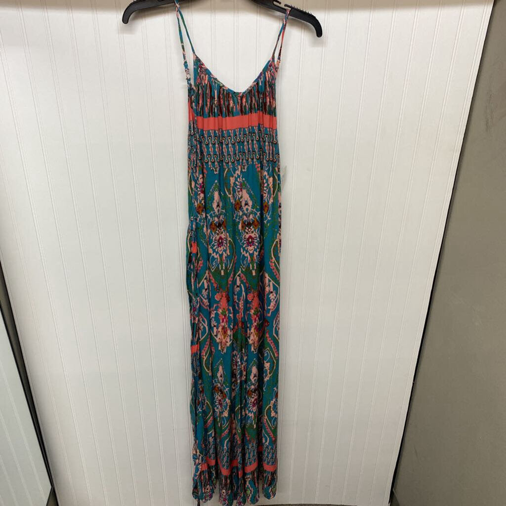 SLEEVELESS JUMPER
