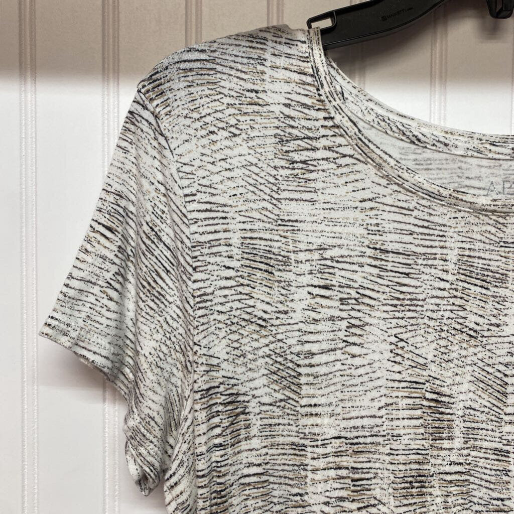 SHORT SLEEVE TOP