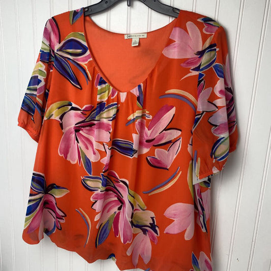FLORAL SHORT SLEEVED