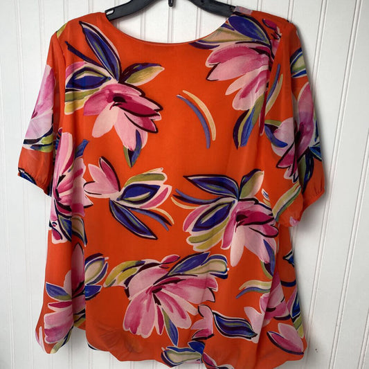 FLORAL SHORT SLEEVED