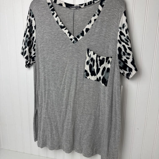T-SHIRT WITH POCKET