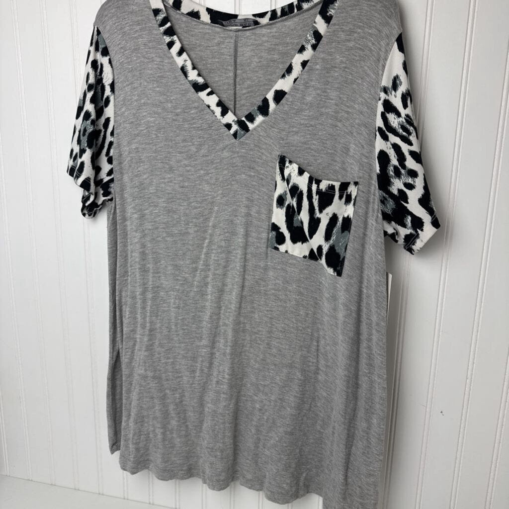 T-SHIRT WITH POCKET