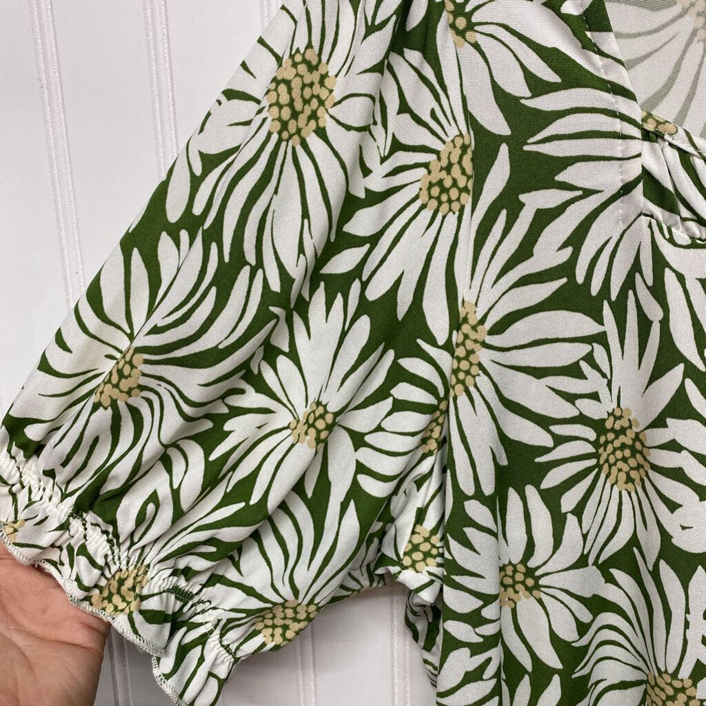 FLORAL V NECK SHORT SLEEVED TOP