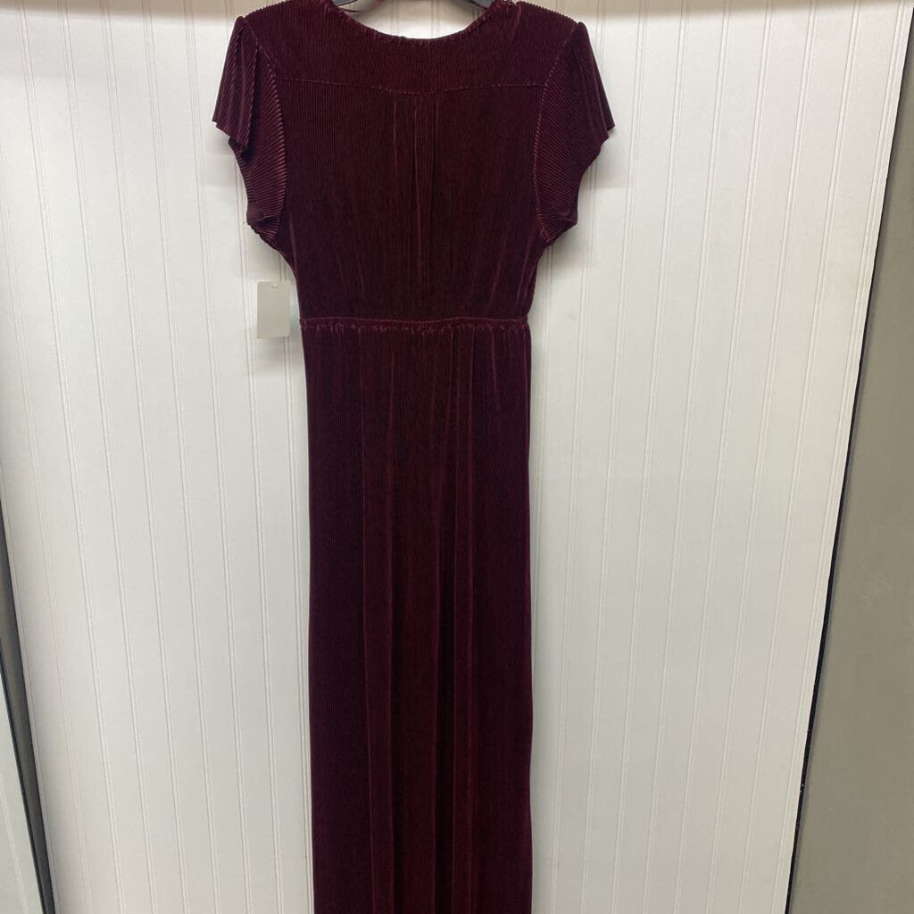 SHORT SLEEVE DRESSES