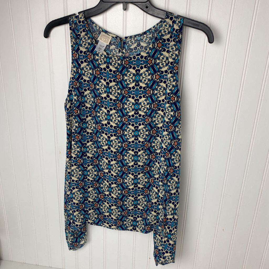 SLEEVELESS TOP