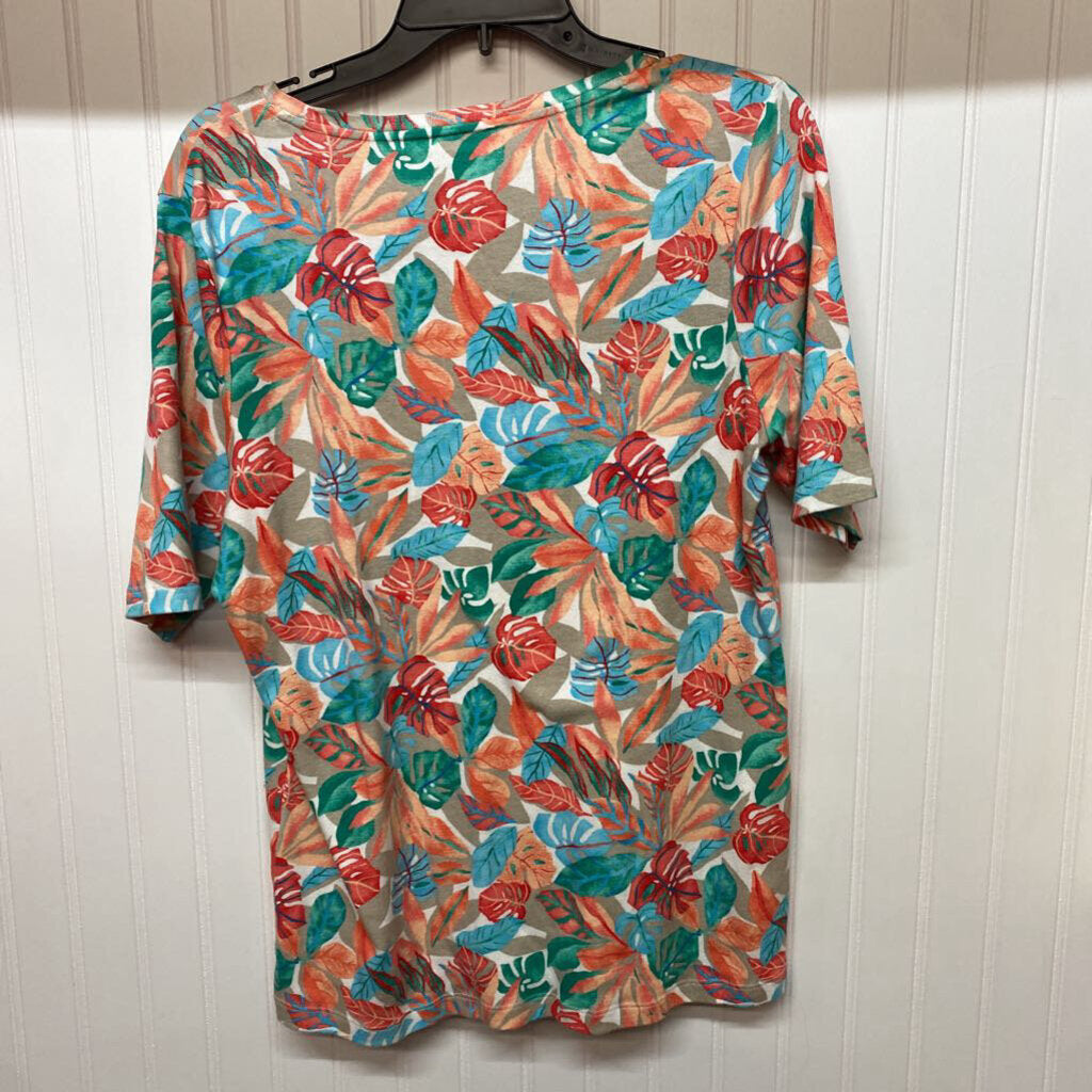 FLORAL SHORT SLEEVED