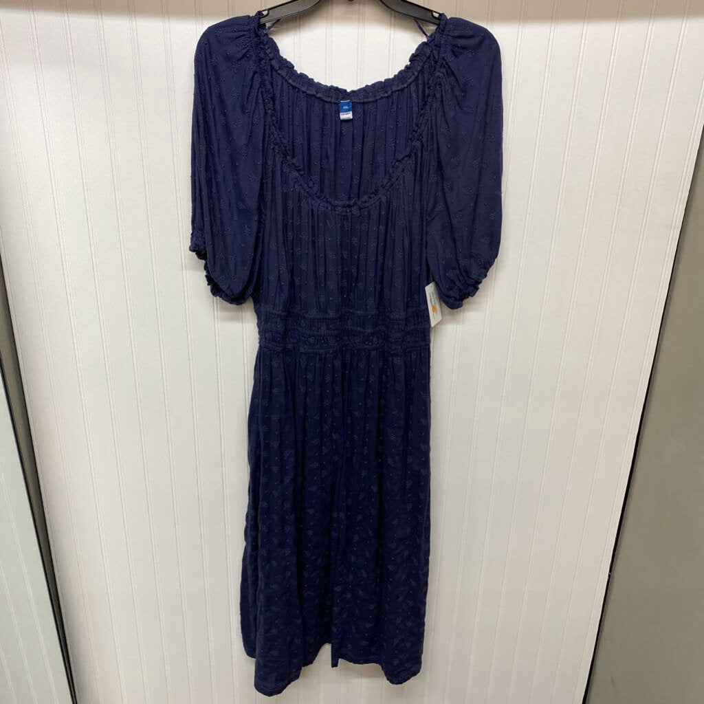 SHORT SLEEVED DRESS