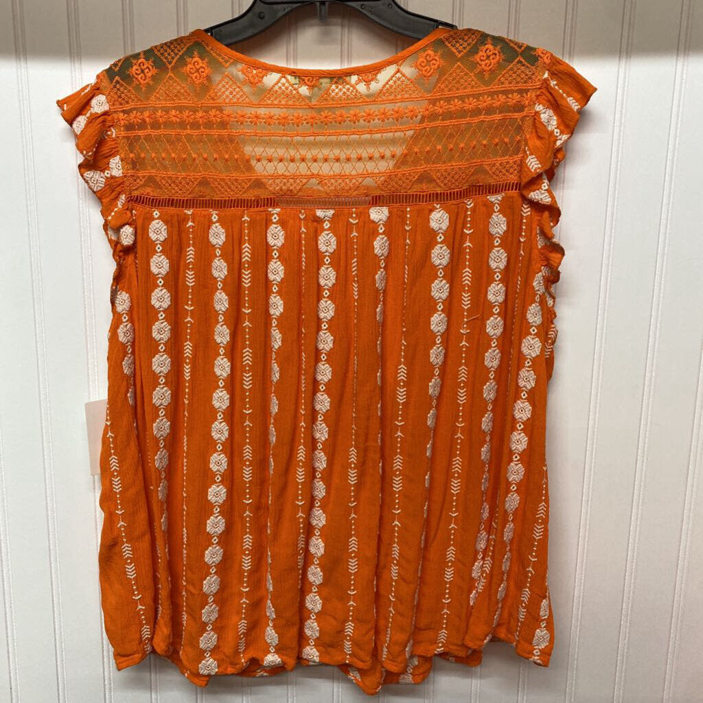 SHORT SLEEVED BLOUSE