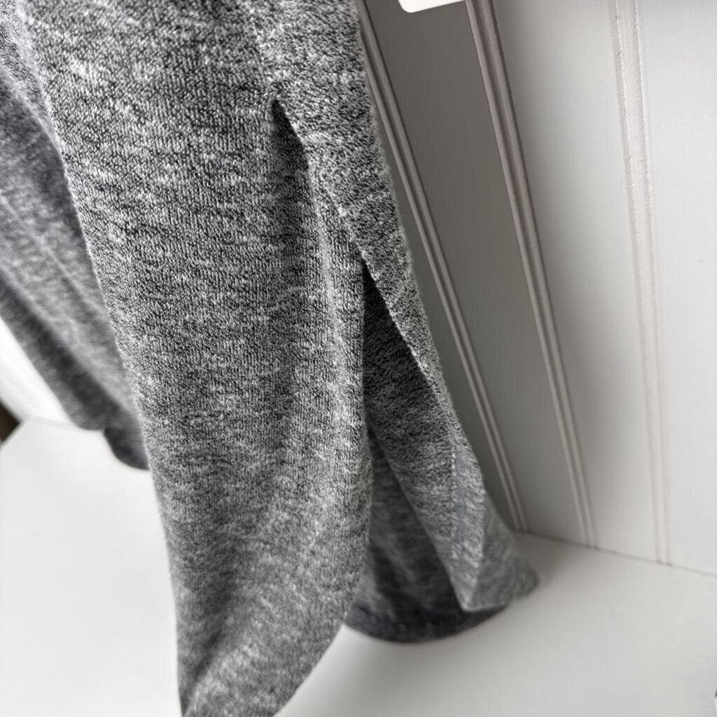 SHORT SLEEVED SUMMER SWEATER