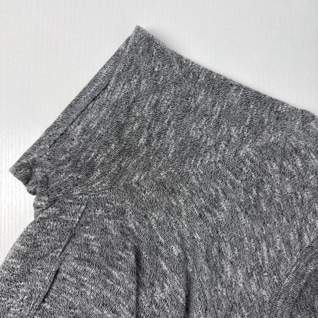 SHORT SLEEVED SUMMER SWEATER