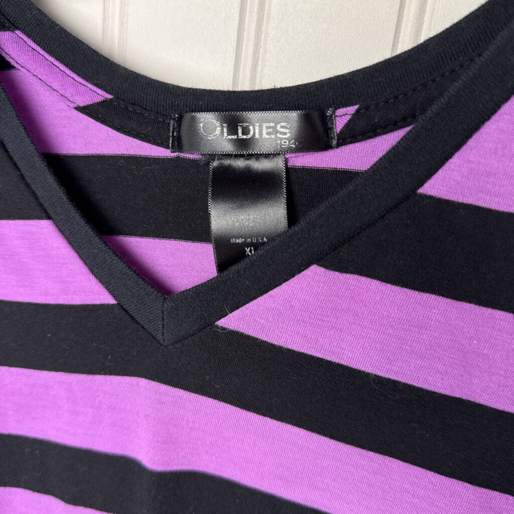 BLK & PURPLE SHORT SLEEVED