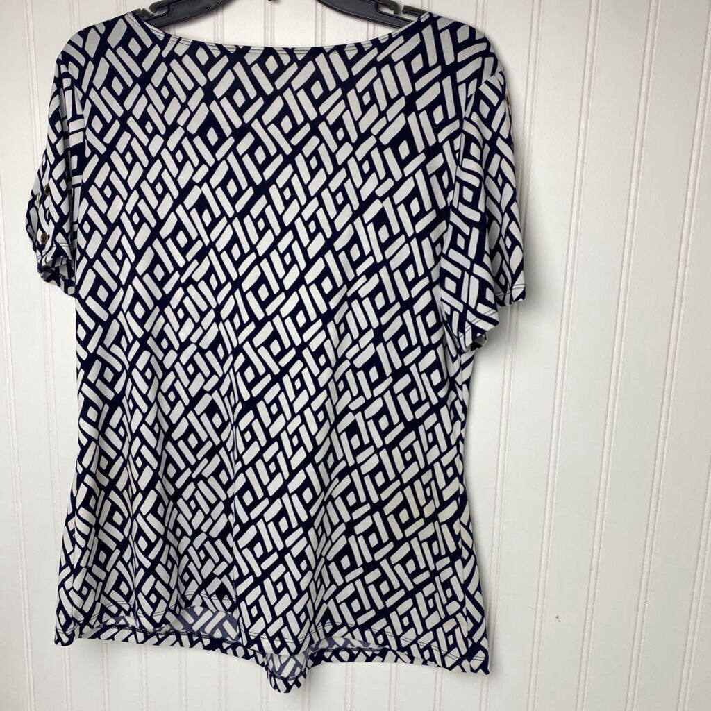 SHORT SLEEVE W/SLIT SLEEVES