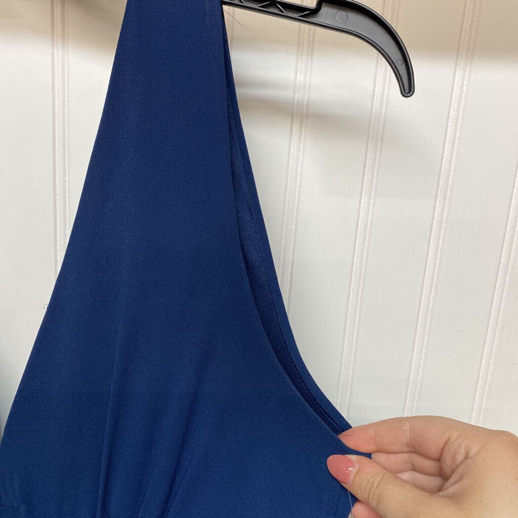SLEEVLESS LONG DRESS