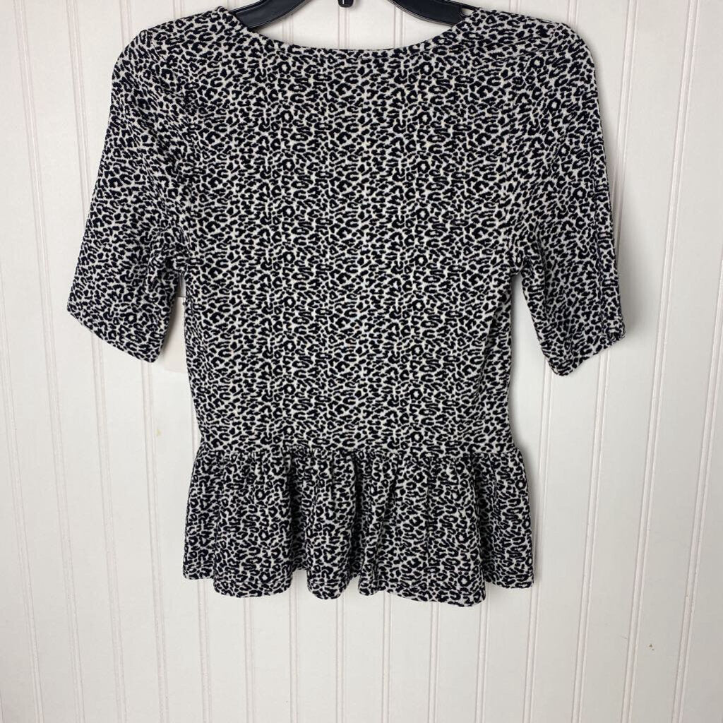 SHORT SLEEVE TOP
