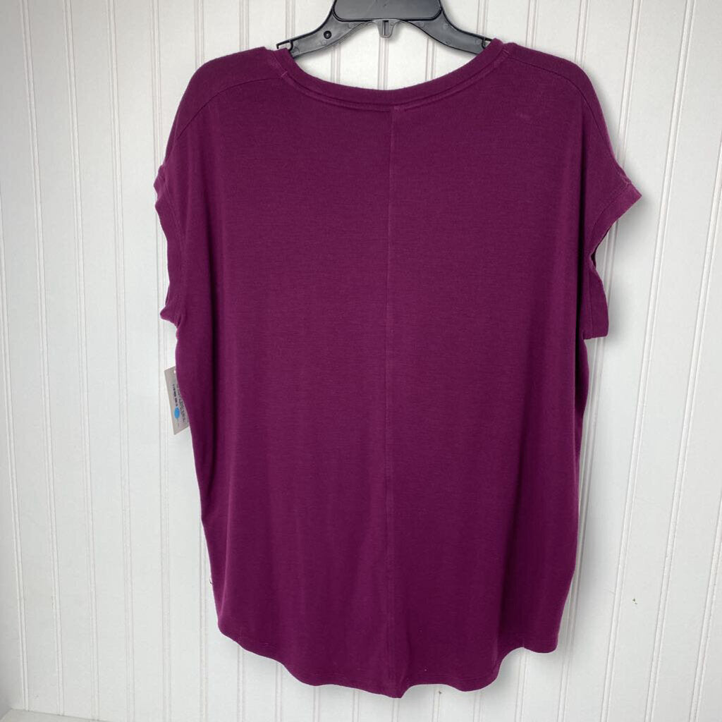 SHORT SLEEVED TEE