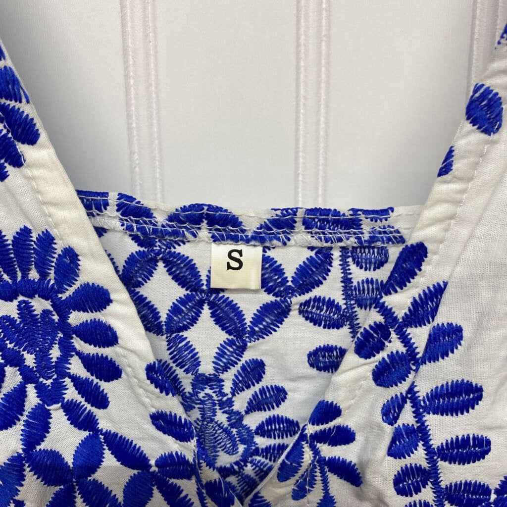 FRONT BUTTON HALTER TOP