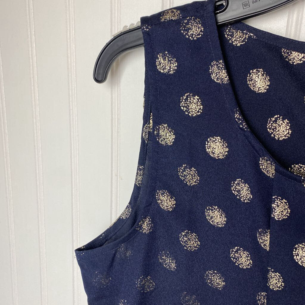 SHEAR SLEEVLESS TOP