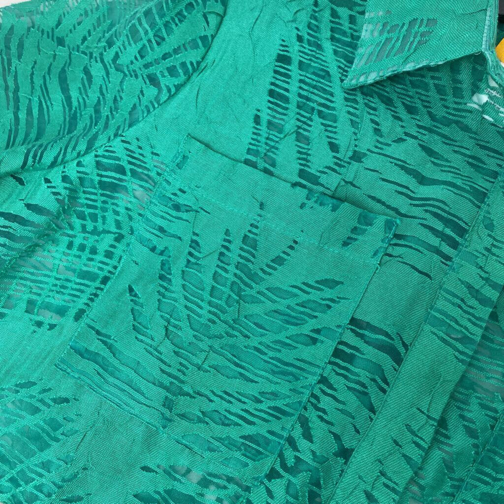 SHORT SLEEVE BUTTON UP