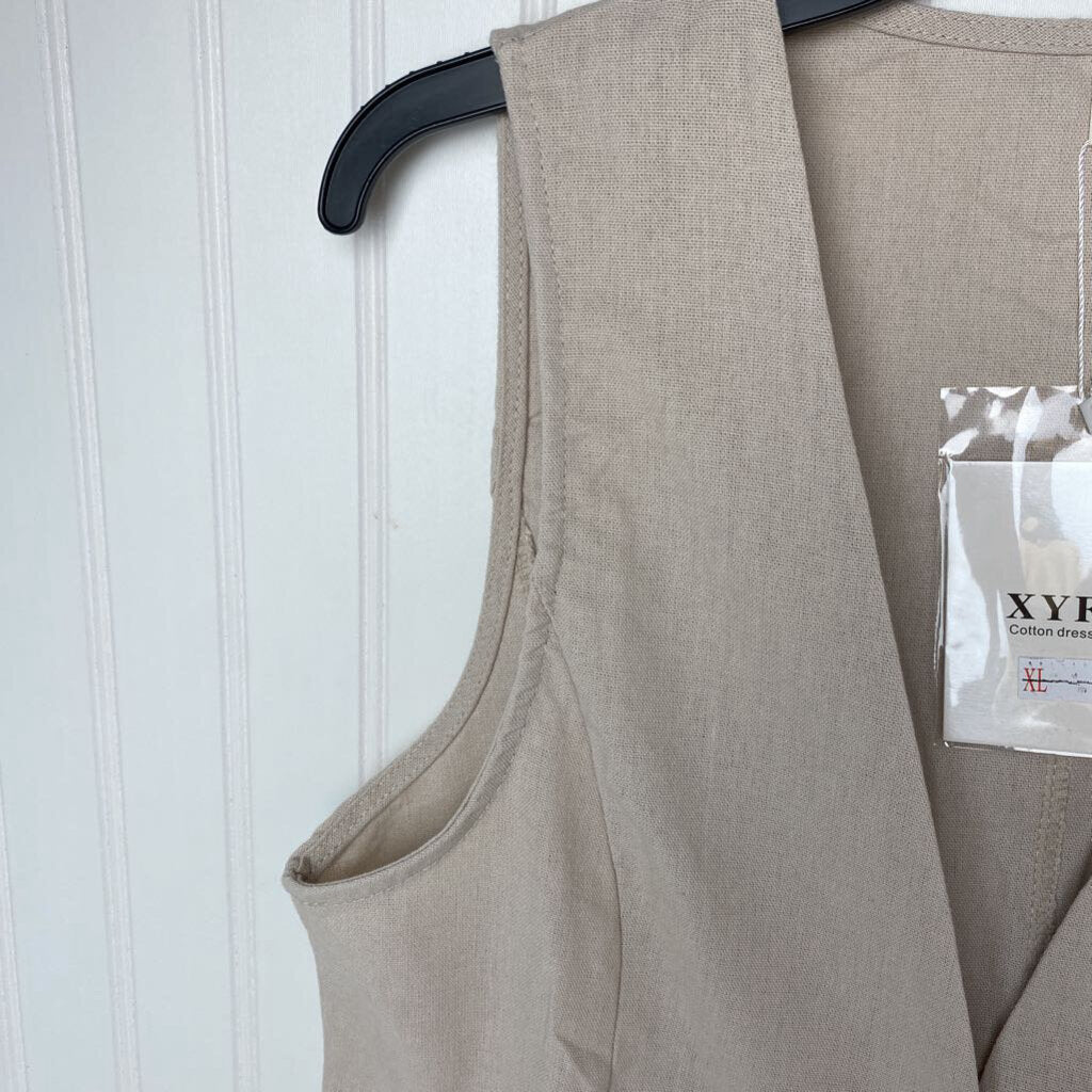 BUTTON DOWN THIN VEST