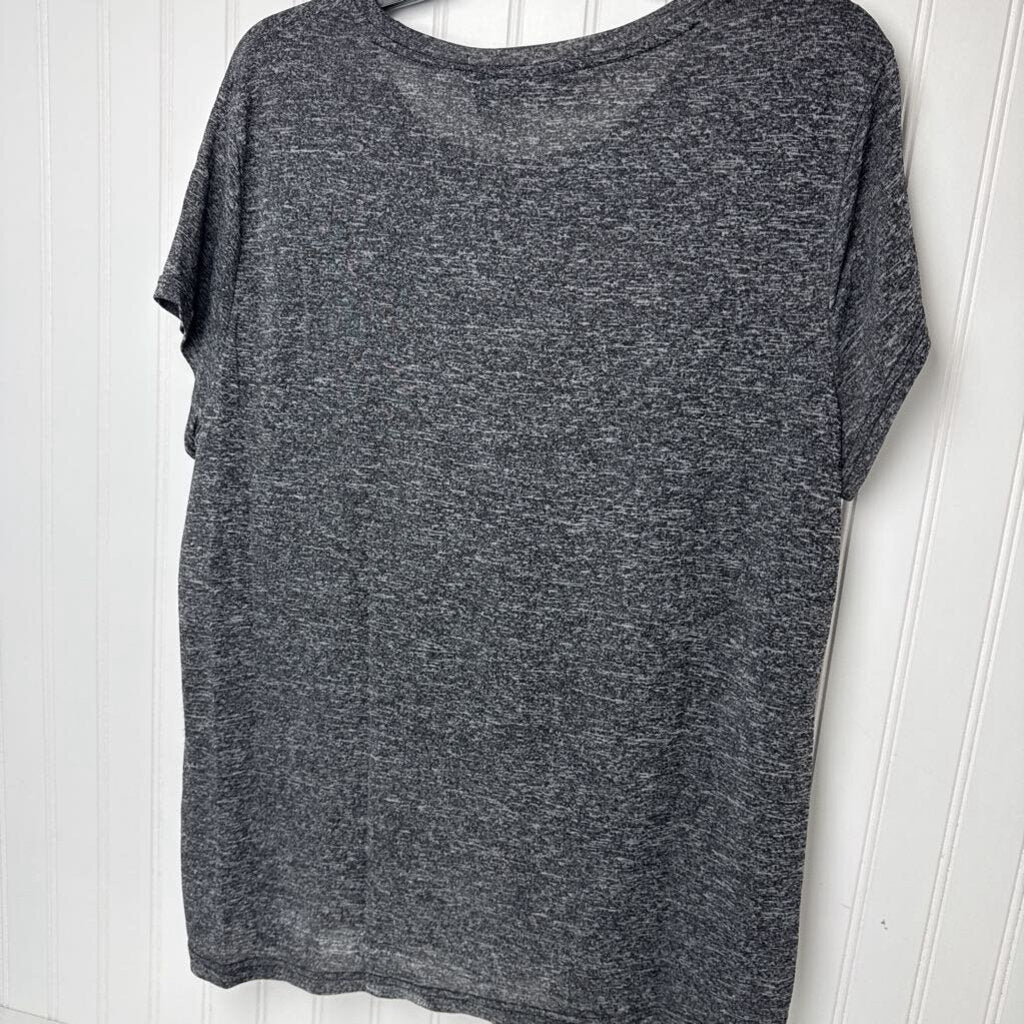 SHORT SLEEVED T SHIRT