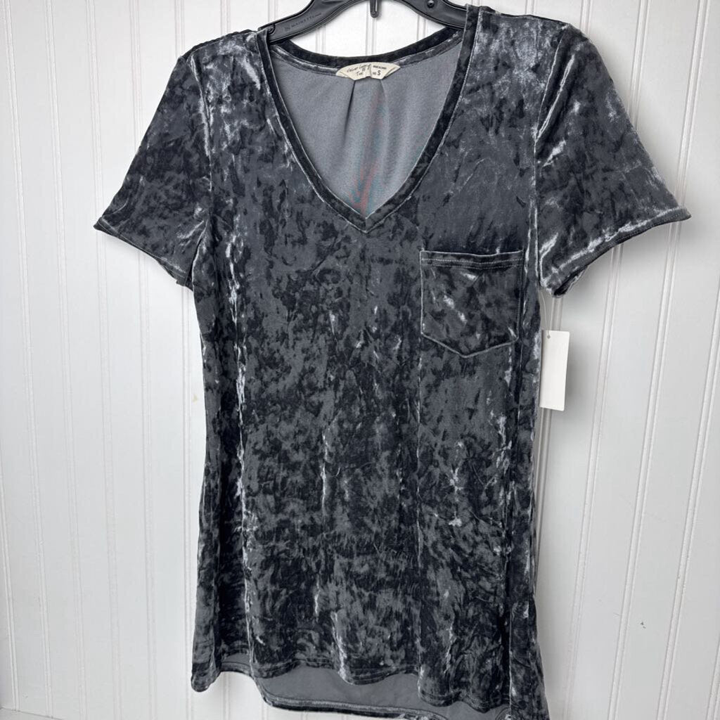V NECK VELVET TOP