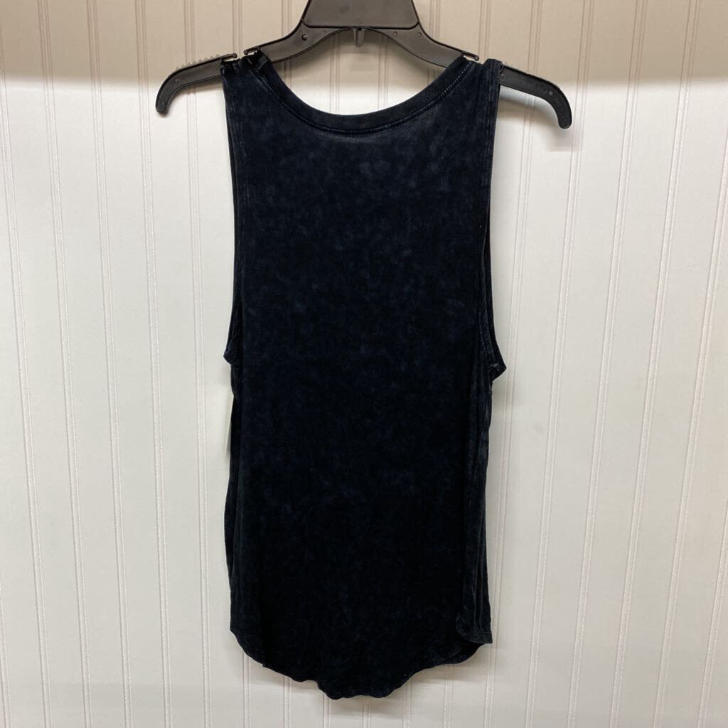 GRAPHIC TANK TOP