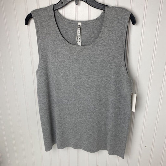 SLEEVLESS TOP