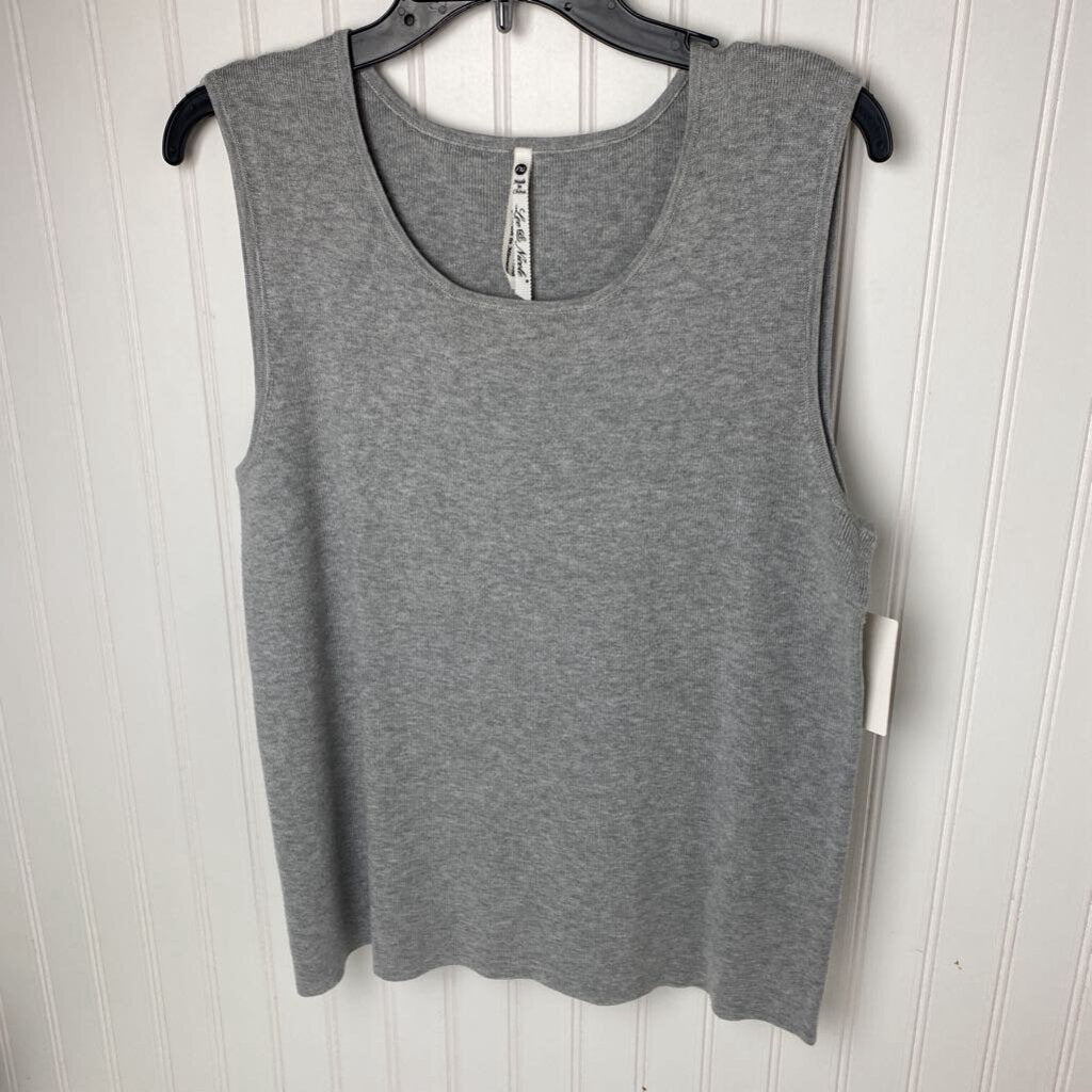 SLEEVLESS TOP