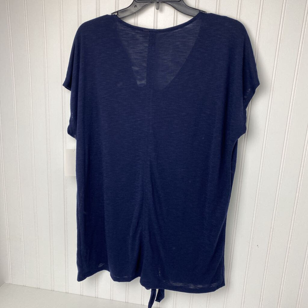 SLEEVELESS V NECK TOP