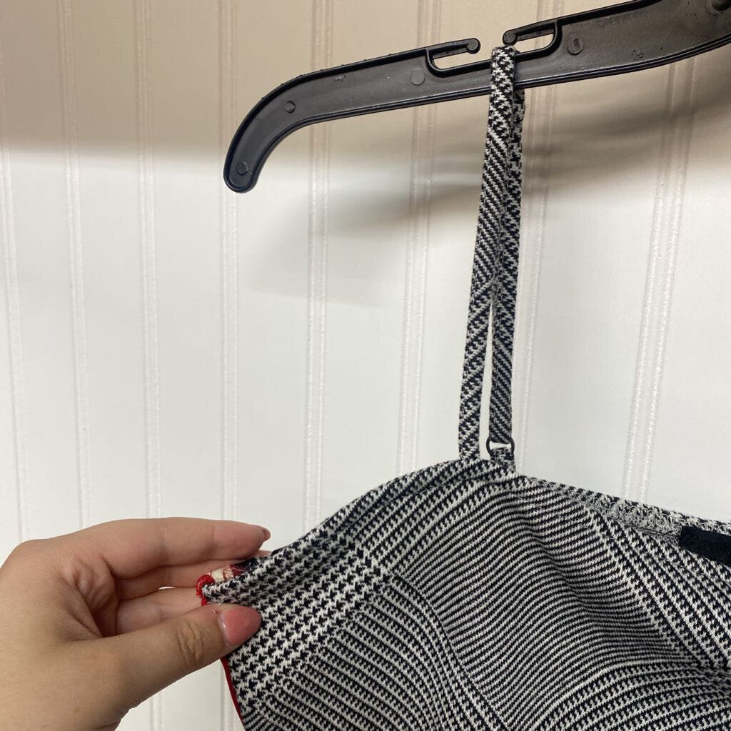 CROPPED TANK TOP