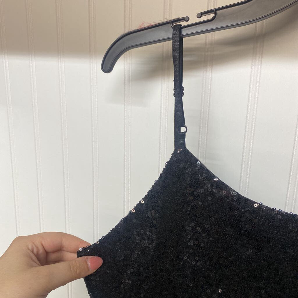 CROPPED SEQUINED TANK TOP