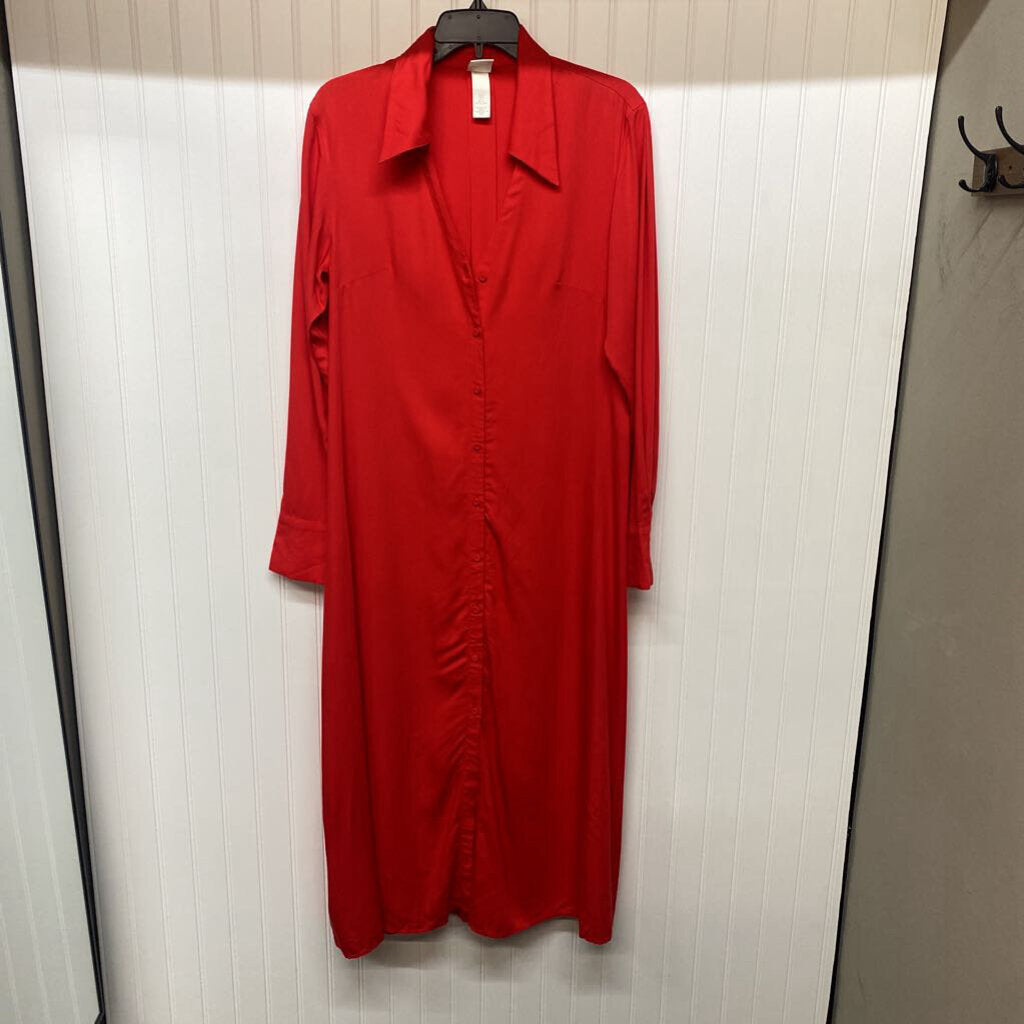 LONG SLEEVED BUTTON UP DRESS