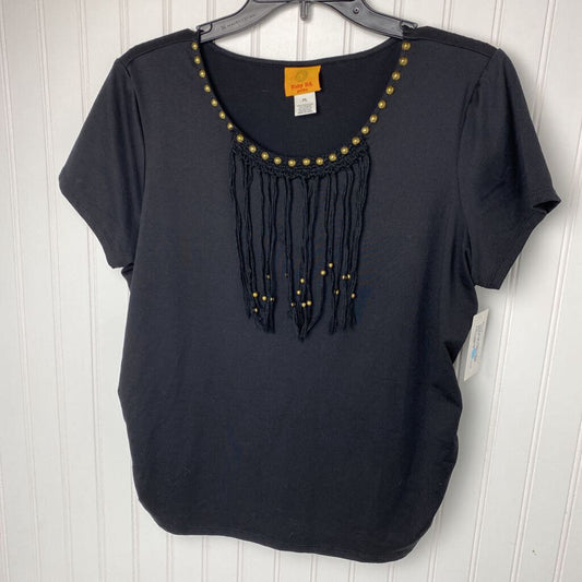 TASSEL SHORT SLEEVE TOP