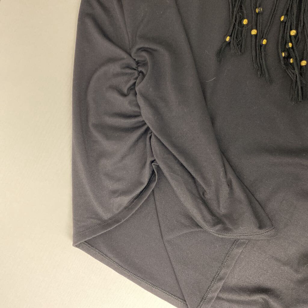 TASSEL SHORT SLEEVE TOP