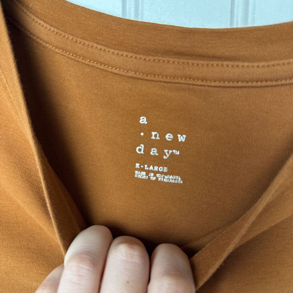 CROPPED SHORT SLEEVE TEE