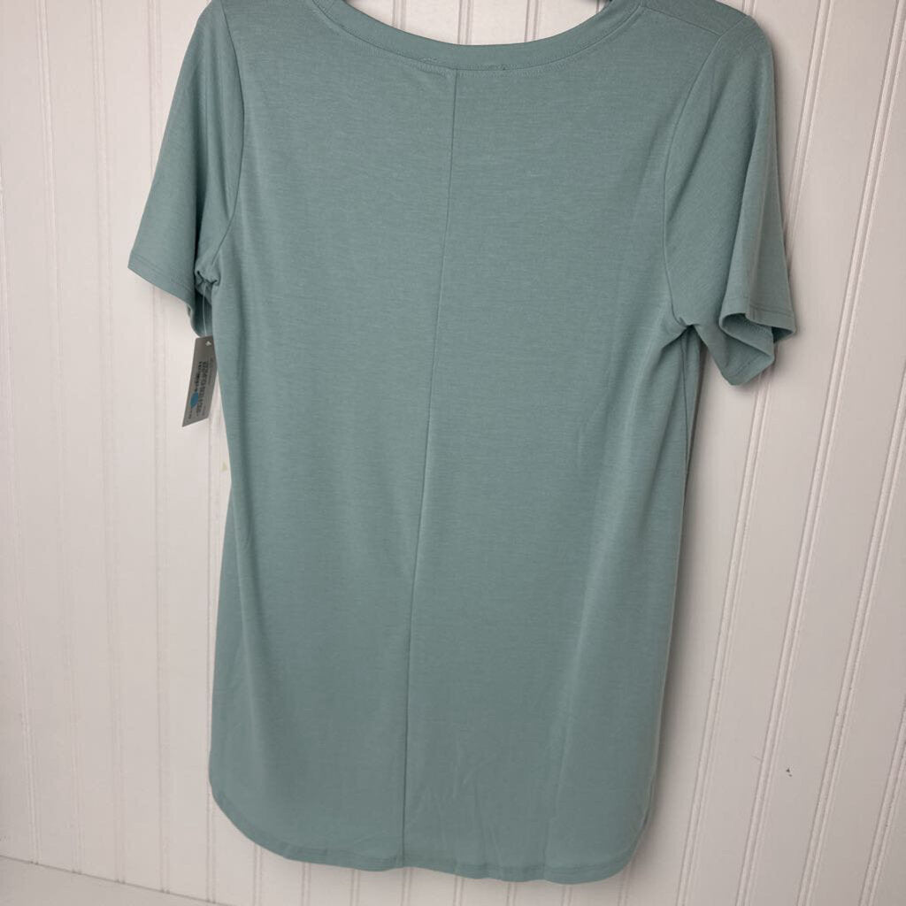 BASIC SHORT SLEEVED TOP