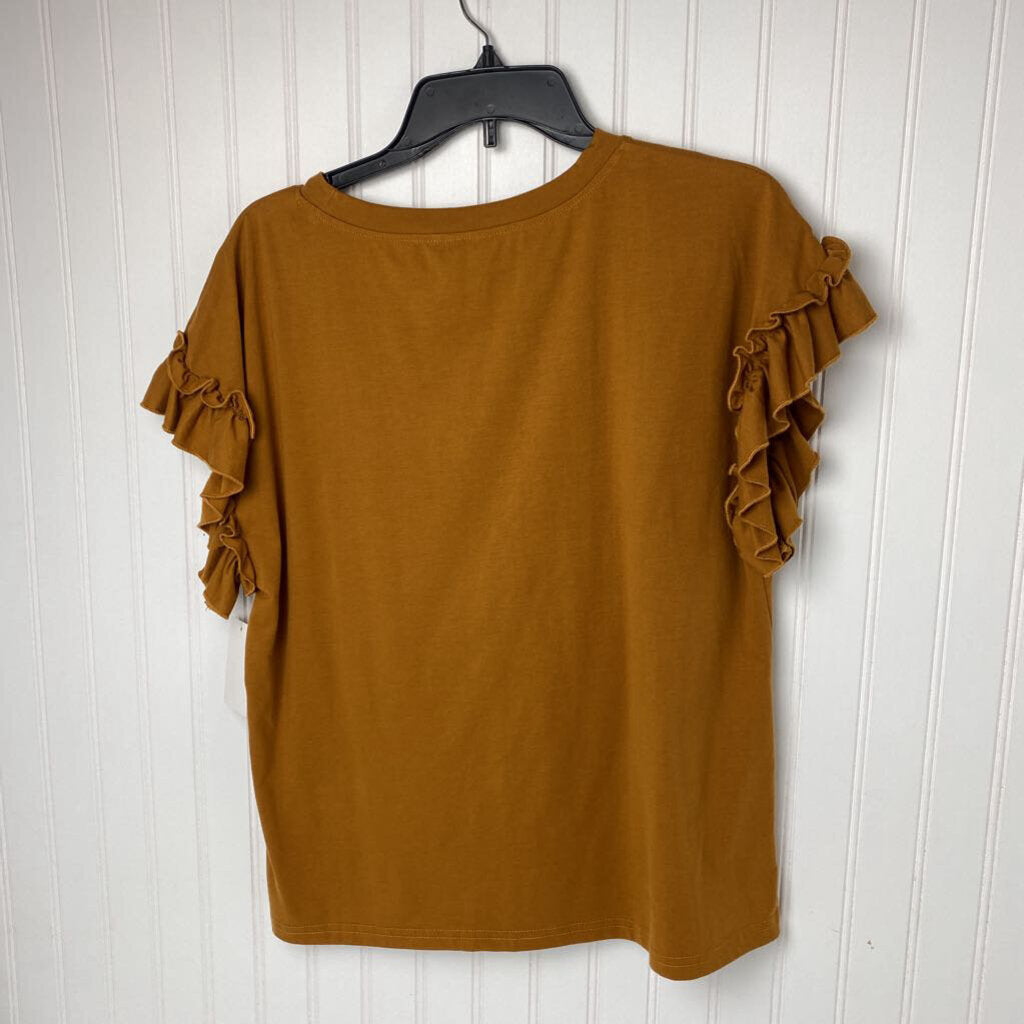 SHORT SLEEVED TOP