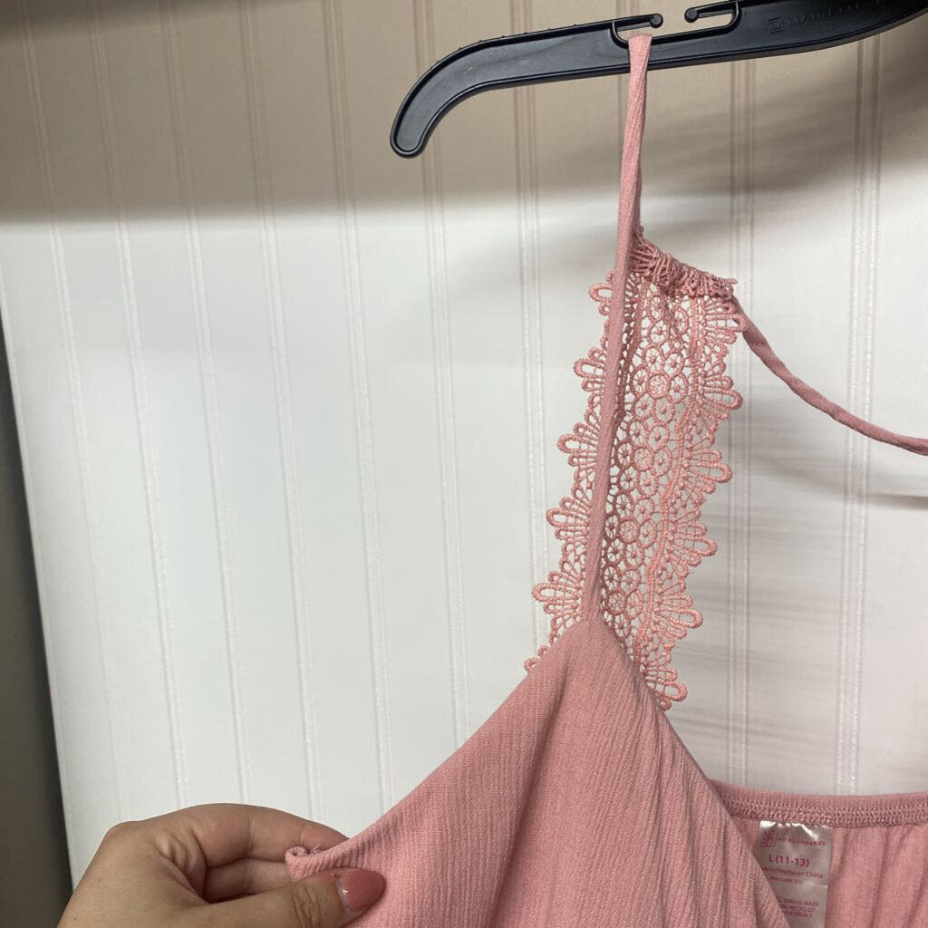 SLEEVELESS TOP
