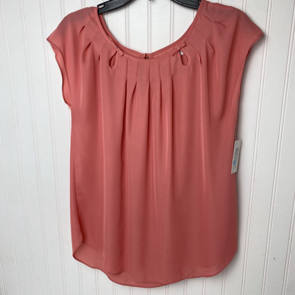 SLEEVELESS TOP