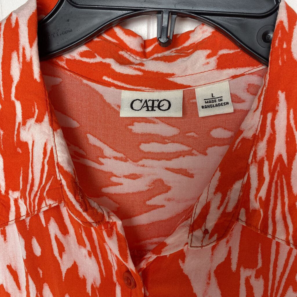 SLEEVELESS BUTTON UP TOP