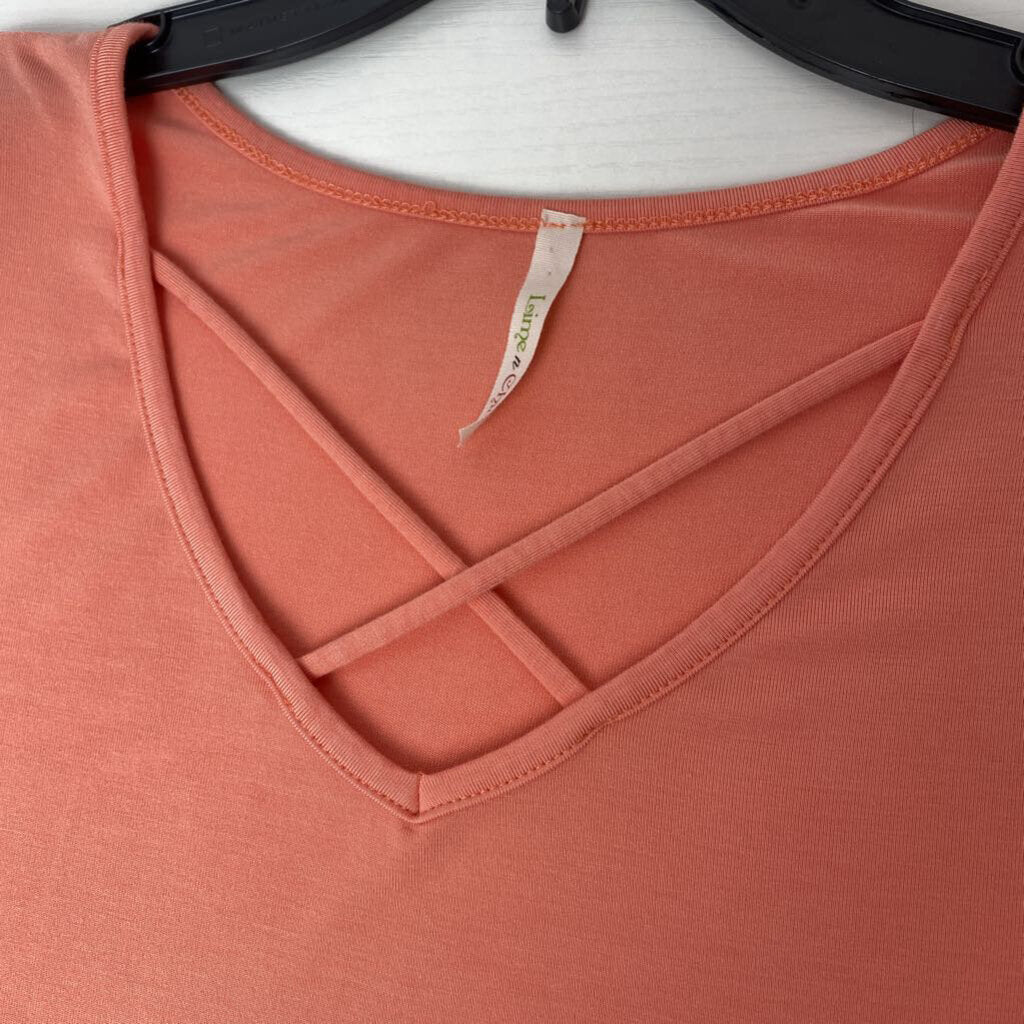BASIC SHORT SLEEVE TOP