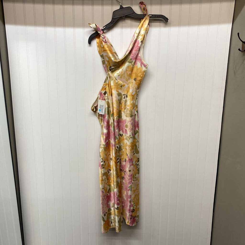 SLEEVELESS LONG DRESS