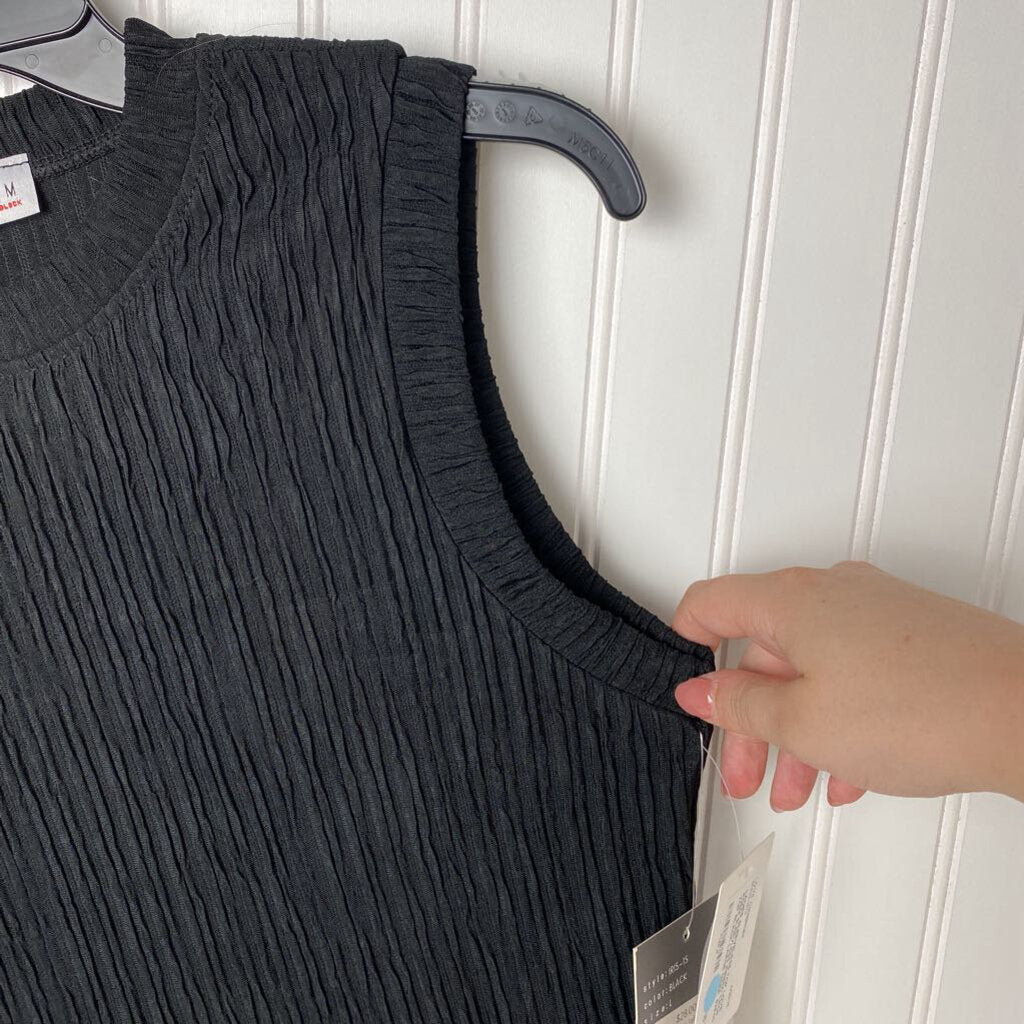 SLEEVLESS RIBBED CROP TOP
