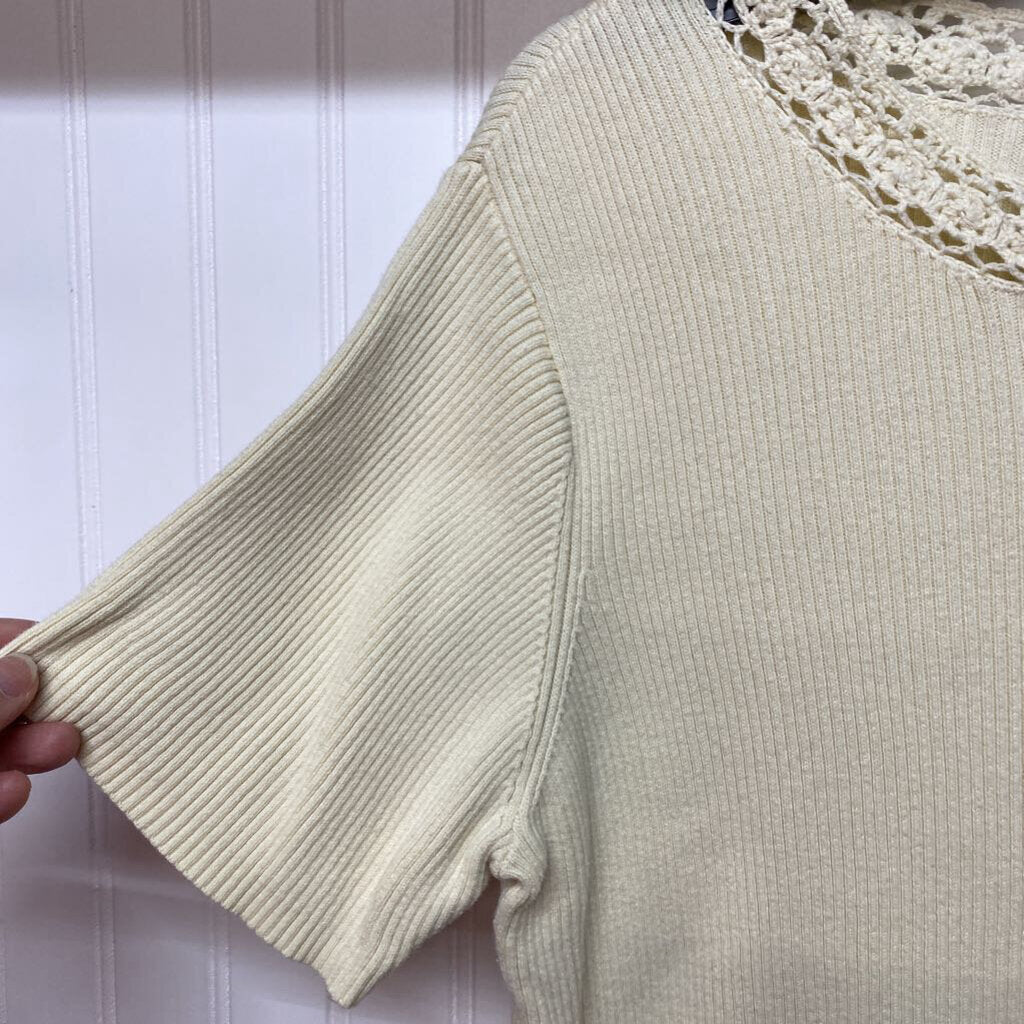 SHORT SLEEVE SWEATER