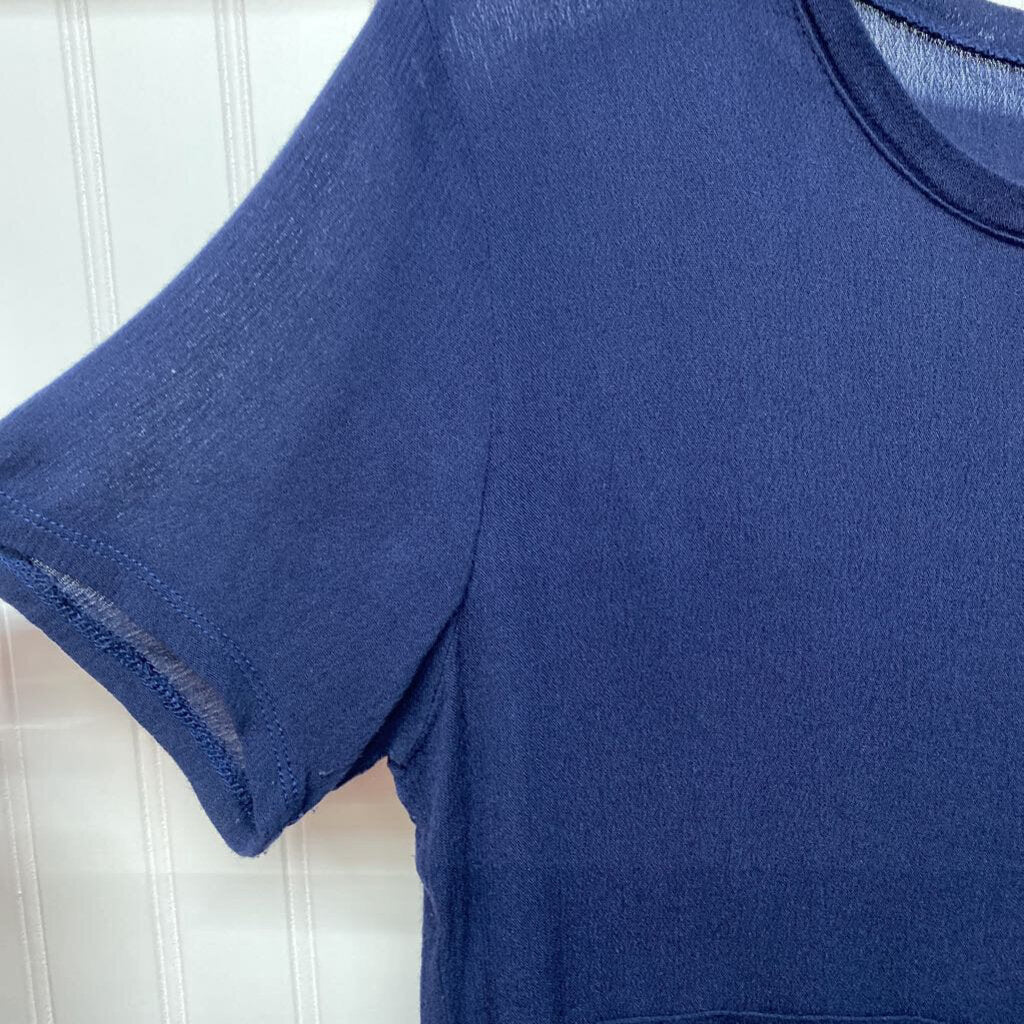 SHORT SLEEVED TOP