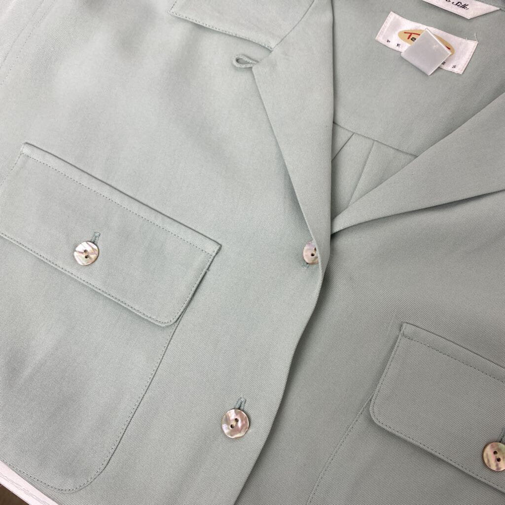 SHORT SLEEVED BUTTON DOWN
