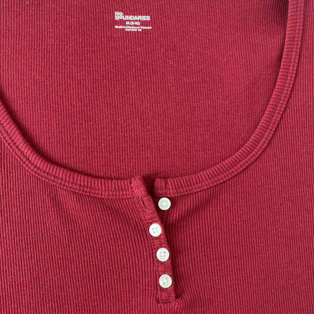 SHORT SLEEVED RIBBED HENLEY TOP