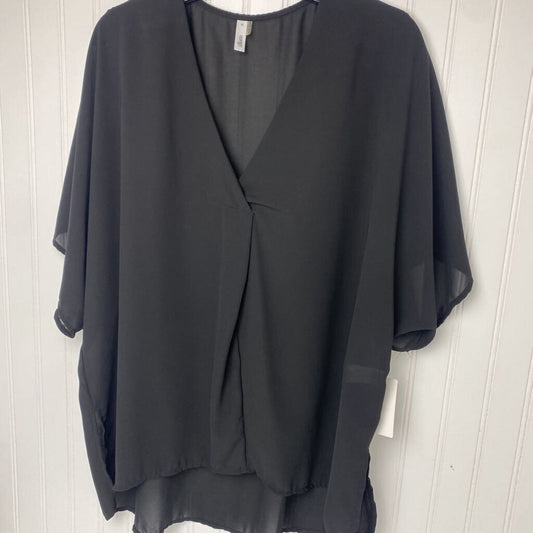 SHORT SLEEVE V NECK TOP