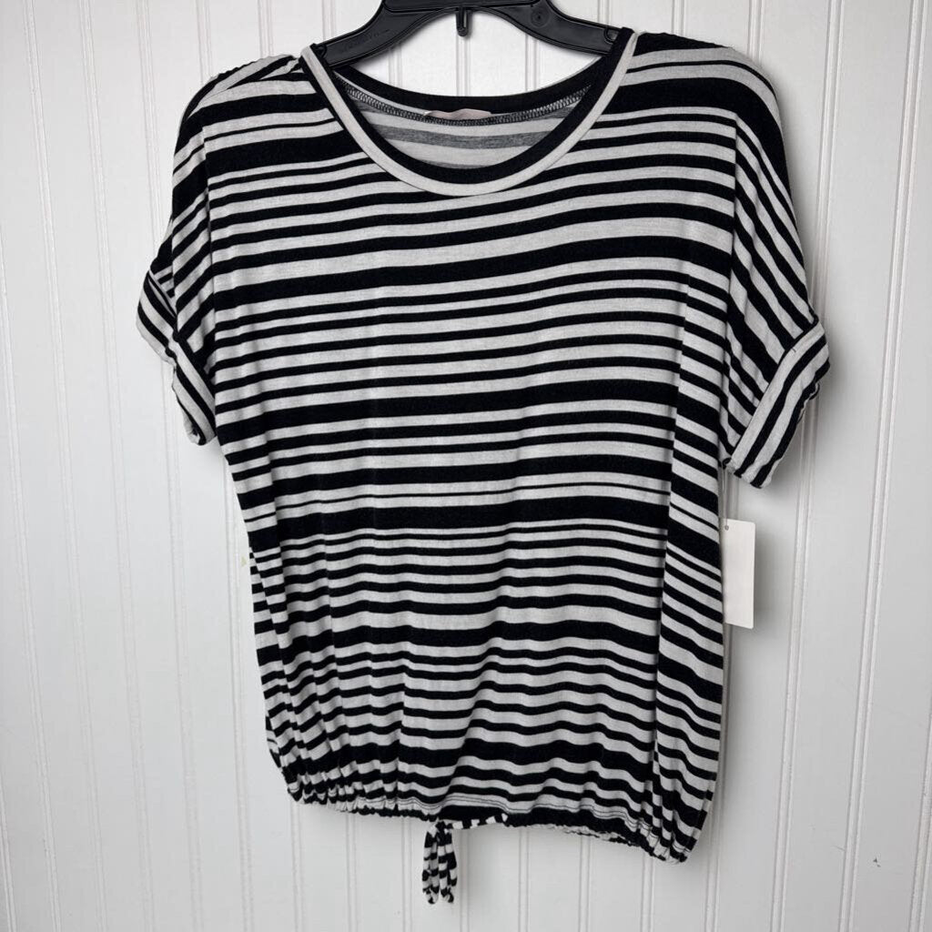 STRIPED SHORT SLEEVED